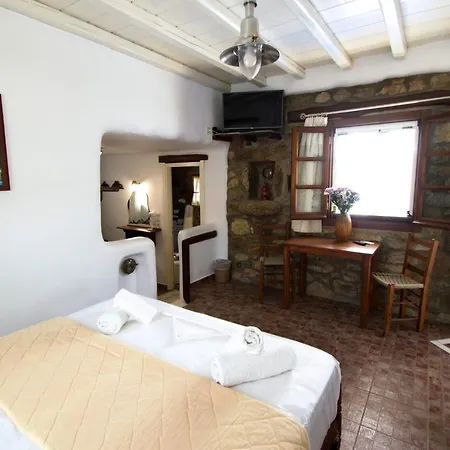 Alexandros Mykonos Klouvas