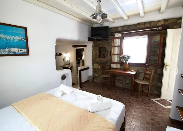 Alexandros Mykonos Kluvász